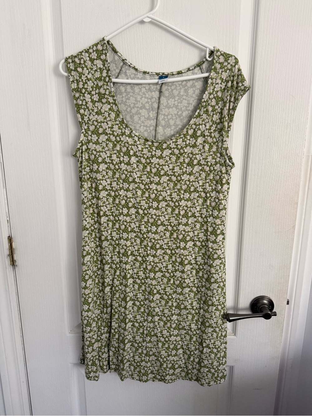 Sleeveless Green Floral Scoop-Neck Dress